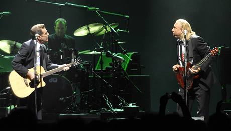 Eagles vystoupili poprv v esku - Joe Walsh  (vpravo) a Glenn Frey 