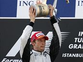 Jenson Button s trofej pro vtze VC Turecka