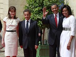 Barack Obama s Nicolasem Sarkozym a manelkami Carlou Bruniovou a Michelle Obamovou