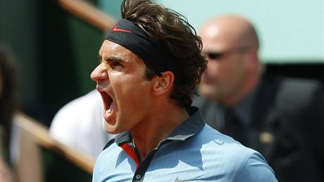 Radost Rogera Federera z postupu do tvrtfinále