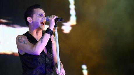 Dave Gahan v kvtnu podstoupil kvli rakovin operaci.