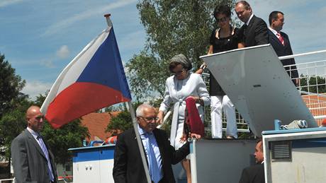 President Václav Klaus se dnes odpoledne plavil po Baov kanále z Petrova do Stránice