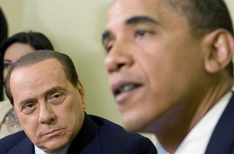 Silvio Berlusconi a Barack Obama v Bílém dom (15. ervna 2009)