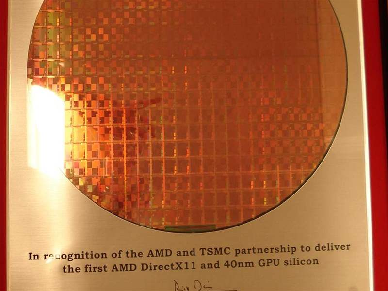 Prvn 40nm wafer