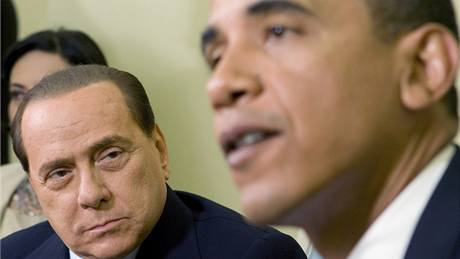 Silvio Berlusconi a Barack Obama v Bílém dom (15. ervna 2009)