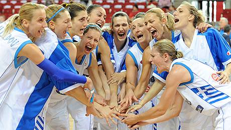 Radost eckých basketbalistek po zápase se Slovenskem