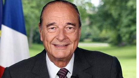 Sedmasedmdesátiletý Chirac se netajil svými románky ani v minulosti.