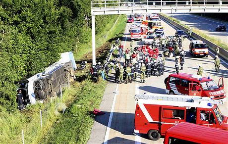 Nehoda eského autobusu se slovenskými koláky u týrského Hradce (21. ervna 2009)