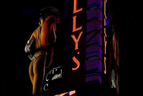 Miliony neon lkajcch k neestm, to je Las Vegas v noci