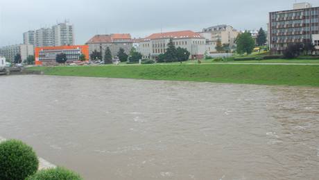 Stoupajc hladina Otavy v Psku (28. 6. 2009)