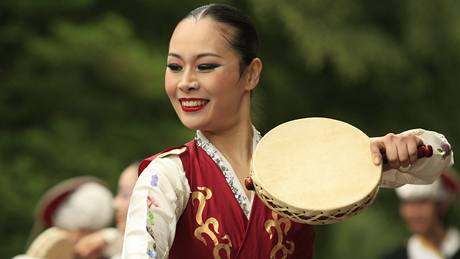 Folklorní festival Stránice zaal ve tvrtek pehlídkami zahraniních soubor. Hlavní program vypukne o víkendu