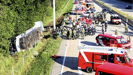 Nehoda eského autobusu se slovenskými koláky u týrského Hradce (21. ervna 2009)