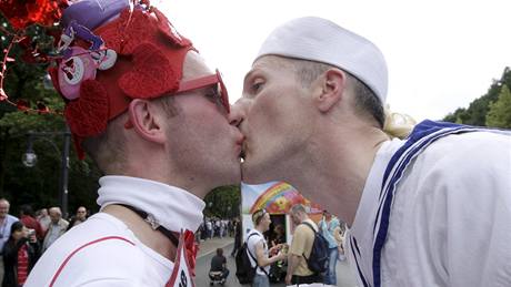 V Rakousku budou moci homosexuálové uzavírat registrované partnerství