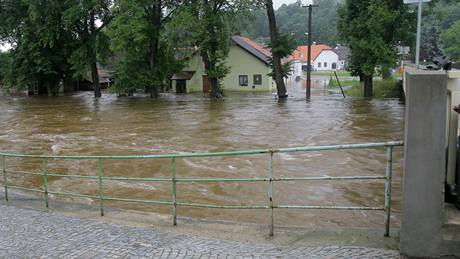 Povode v jinch echch. st obce Husinec na Prachaticku zaplavila rozvodnn Blanice  