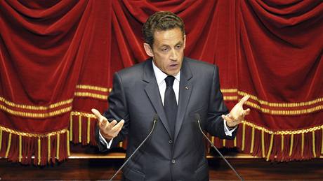 Francouzský prezident Nicolas Sarkozy na historickém setkání s obma komorami parlamentu (22. ervna 2009)