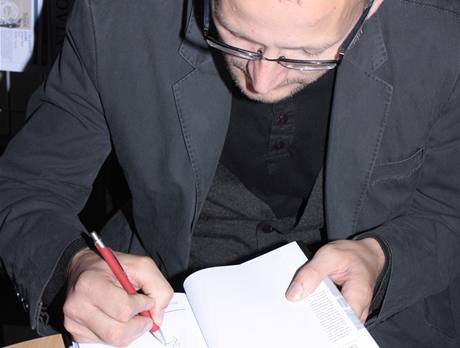 Paul Bankovskis, autor románu eka, bomba, rokenrol.