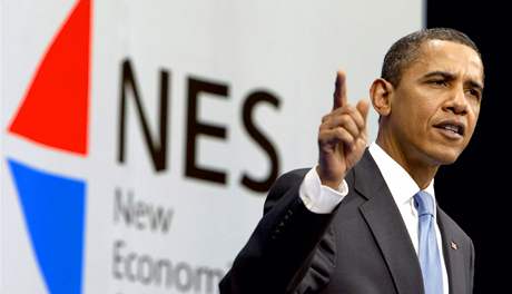 Americký prezident Barack Obama pi projevu v Nové ekonomické kole v Moskv ( 7. ervence 2009)