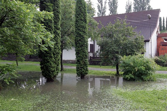 Jiní Moravu u nkolik dní pustoí silné pívalové boue. Ilustraní foto