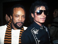 Producent Quincy Jones se zpvkem Michaelem Jacksonem