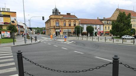 ásten zprjezdnná silnice v Buovicích - idii se dostanou ze Slavkova a do dánic