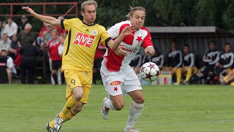 České Budějovice - Slavia: Petr Dolejš (vlevo) a Jaroslav Černý České Budějovice - Slavia: Petr Dolejš (vlevo) a Jaroslav Černý
