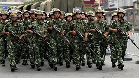 Peking nasadil pi nepokojích tisíce voják. Ilustraní foto