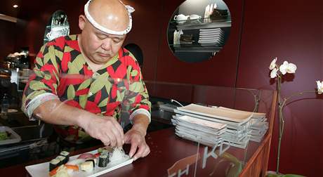 Tadayoshi Ebina z restaurace Koiishi (v pekladu U Malho kamnku) v Brn