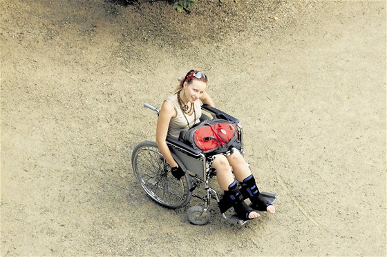 Dvacetiletá Barbora Pachtová doasn zakouí, jaký je ivot na invalidním vozíku.