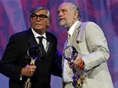 John Malkovich pebral z rukou Jiho Bartoky cenu za celoivotn pnos kinematografii 