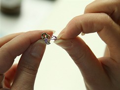 ALO Jewelry - vroba diamantovch perk