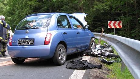 Tragická sobotní nehoda motorkáe na silnici z Beova do Mariánských Lázní 