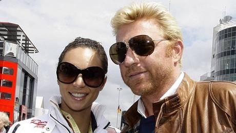 Boris Becker se svou enou Lily bhem VC Nmecka formule 1