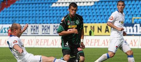 Jakub tochl (uprosted) v utkání proti Ostrav.