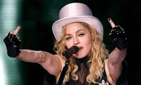 Madonna bhem turné  Sticky and Sweet