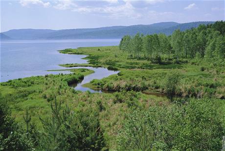 Jezero Bajkal je nejvtí zásobárnou sladké vody na zemkouli.