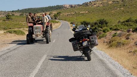 Druh nahldnut do denku motorke ns zavede na cesty "divokm"  Kurdistnem