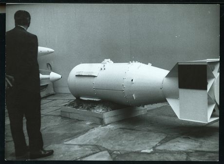 V muzeu v Los Alamos vystavuj i maketu bomby, kter zniila Hiroimu 
