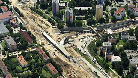 Stavba tunel a mimoúrovové kiovatky na brnnských ulicích Hradecká a Královopolská