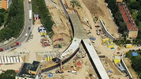 Stavba tunel a mimoúrovové kiovatky na brnnských ulicích Hradecká a Královopolská
