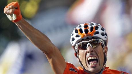 Mikel Astarloza se raduje z triumfu v 16. etap Tour de France