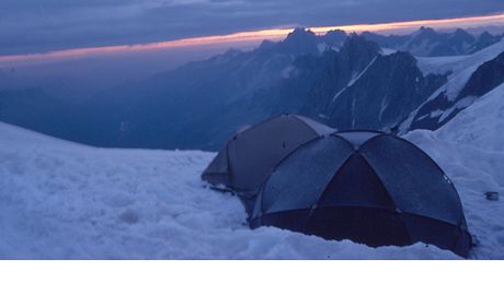 Výstup na Mont Blanc (4 810 m). Nae stany nad Refuge de l'Aiguille du Gouter