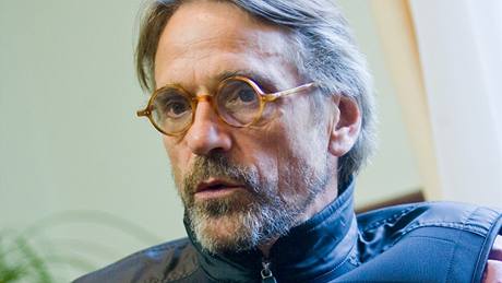 Jeremy Irons zavítal na Slovensko. eské obdivovatelky mohly jenom z dálky závidt.