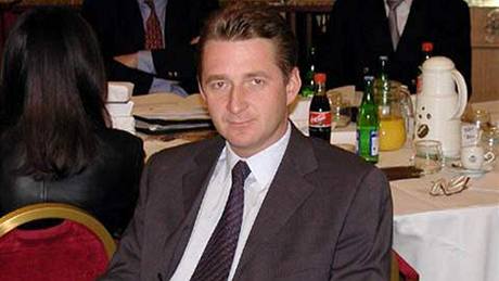 Lobbista Roman Janouek má vliv na praského primátora Pavla Béma.
