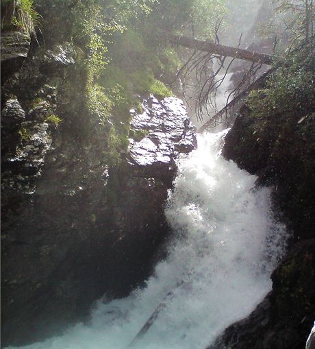 Rakousko, trsko. Vodopd Riesachwasserfall