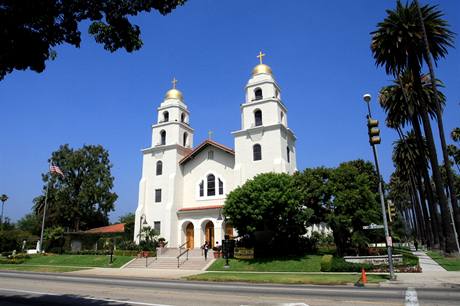 Obad probhl v tomto kostele v Beverly Hills