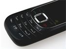 Recenze Nokia 2323 telo