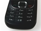 Recenze Nokia 2323 telo