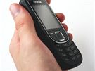 Recenze Nokia 2323 telo