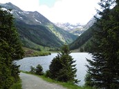 Rakousko, trsko. Jezero Riesachsee