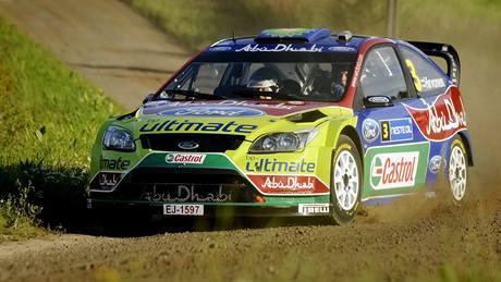 Mikko Hirvonen vyhrál Finskou rallye ped ampionem Sebastienem Loebem.